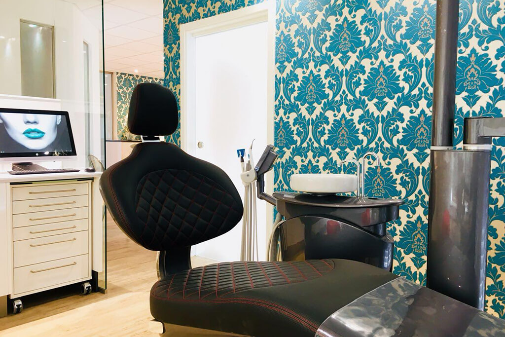 Kieferorthopaedie-Bamberg-Bayreuth-Behandlungszimmer
